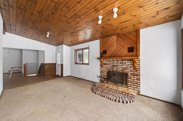 346 Mcknight Road S, Maplewood, MN 55119