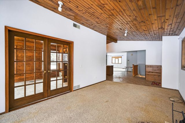 346 Mcknight Road S, Maplewood, MN 55119