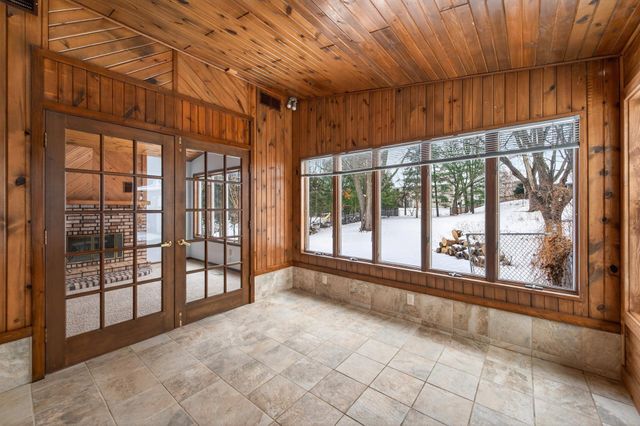 346 Mcknight Road S, Maplewood, MN 55119