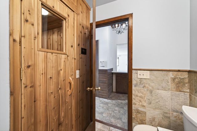 346 Mcknight Road S, Maplewood, MN 55119