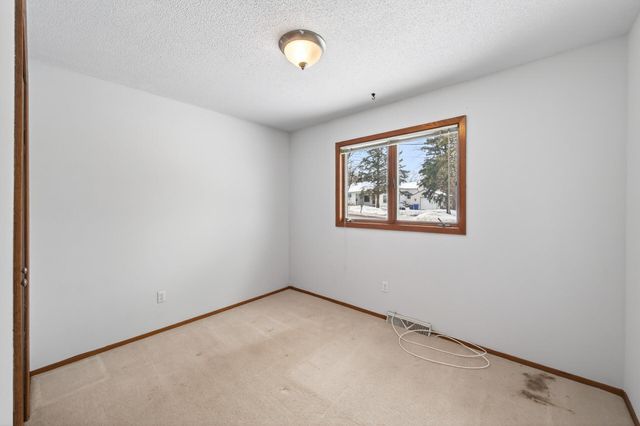 346 Mcknight Road S, Maplewood, MN 55119