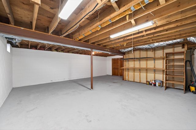 346 Mcknight Road S, Maplewood, MN 55119