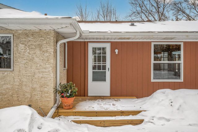 346 Mcknight Road S, Maplewood, MN 55119