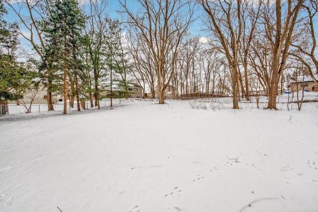 346 Mcknight Road S, Maplewood, MN 55119