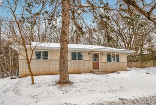 346 Mcknight Road S, Maplewood, MN 55119