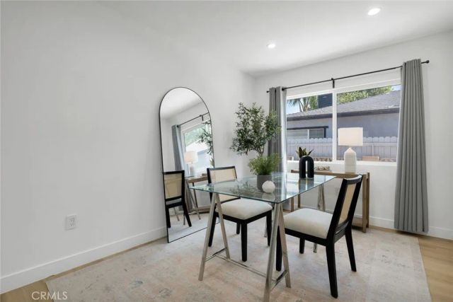 2115 W Clark Avenue, Burbank, CA 91506