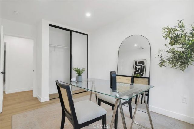 2115 W Clark Avenue, Burbank, CA 91506