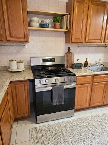 8470 129th Street 6L, Kew Gardens, NY 11415