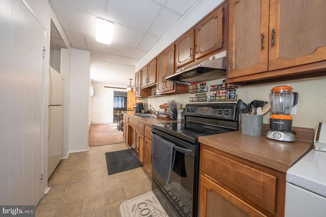 206 E HINCKLEY AVE, Ridley Park, PA 19078