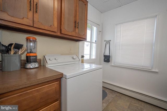 206 E HINCKLEY AVE, Ridley Park, PA 19078