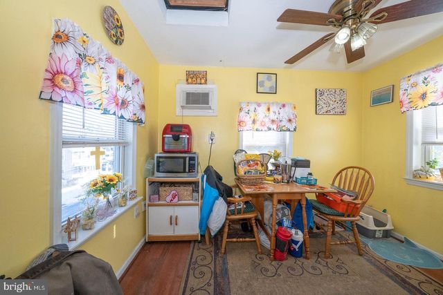 206 E HINCKLEY AVE, Ridley Park, PA 19078