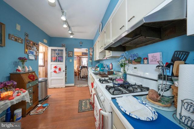 206 E HINCKLEY AVE, Ridley Park, PA 19078