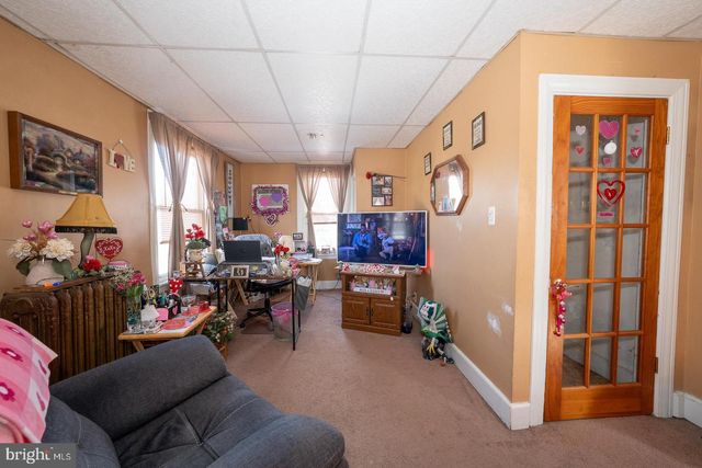 206 E HINCKLEY AVE, Ridley Park, PA 19078