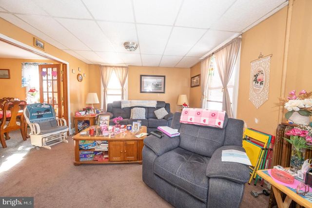 206 E HINCKLEY AVE, Ridley Park, PA 19078