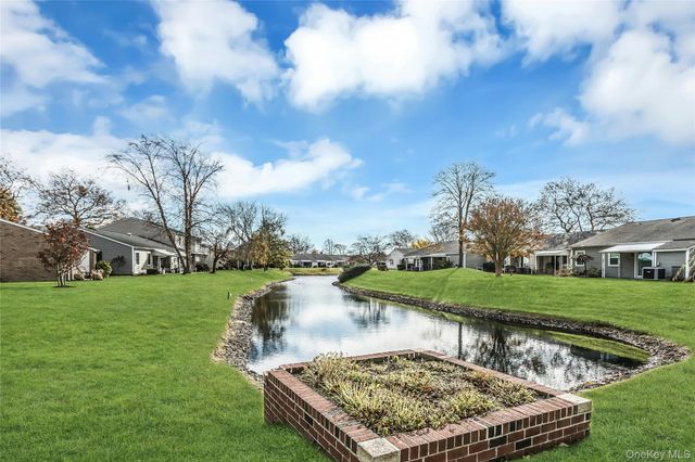 55 Harbor North, Amityville, NY 11701