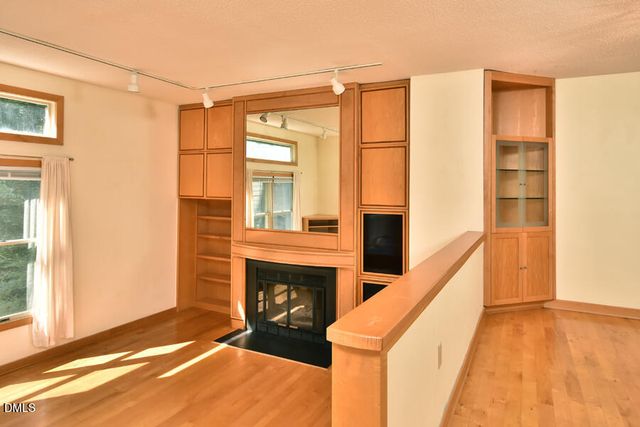 102 Mallard Court, Chapel Hill, NC 27517