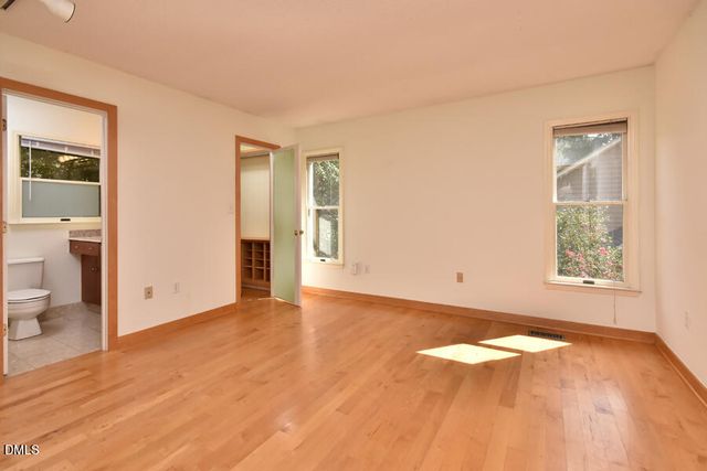 102 Mallard Court, Chapel Hill, NC 27517