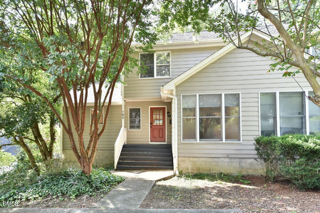 102 Mallard Court, Chapel Hill, NC 27517