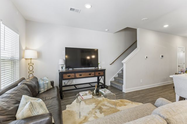 4538 Skywood Ln, Nashville, TN 37207