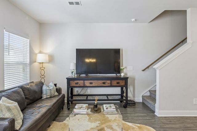 4538 Skywood Ln, Nashville, TN 37207