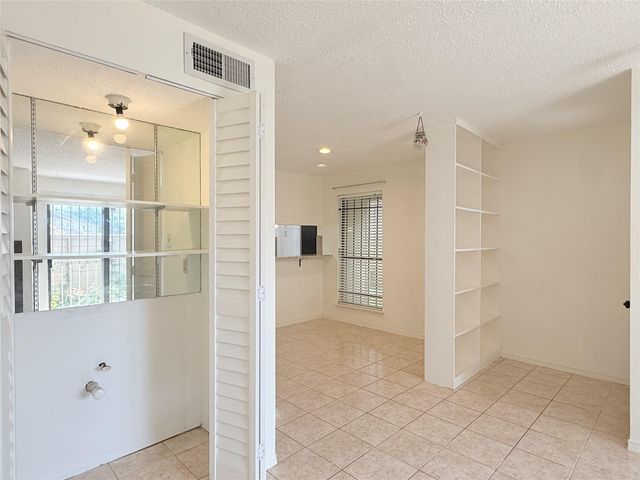 6701 Sands Point Drive 36, Houston, TX 77074