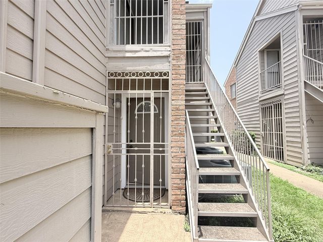 6701 Sands Point Drive 36, Houston, TX 77074