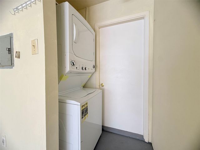 6701 Sands Point Drive 36, Houston, TX 77074