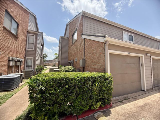 6701 Sands Point Drive 36, Houston, TX 77074