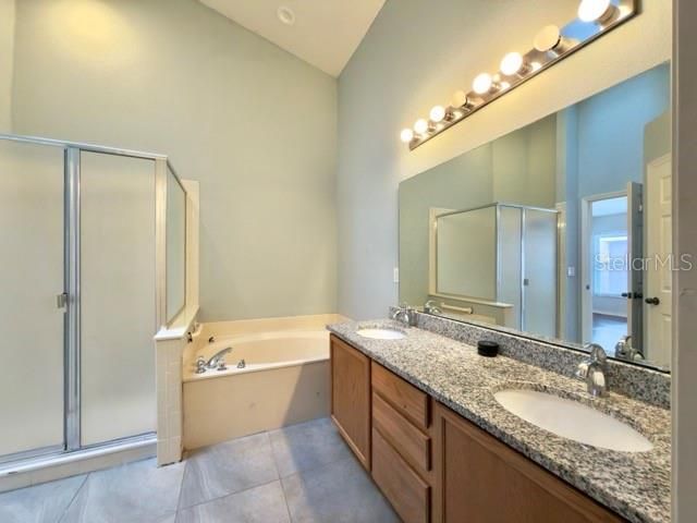 925 MAPLE CREEK DRIVE, Orlando, FL 32828