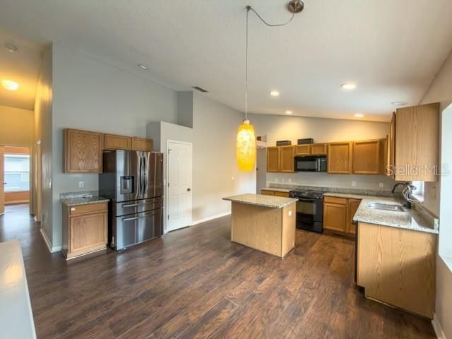 925 MAPLE CREEK DRIVE, Orlando, FL 32828