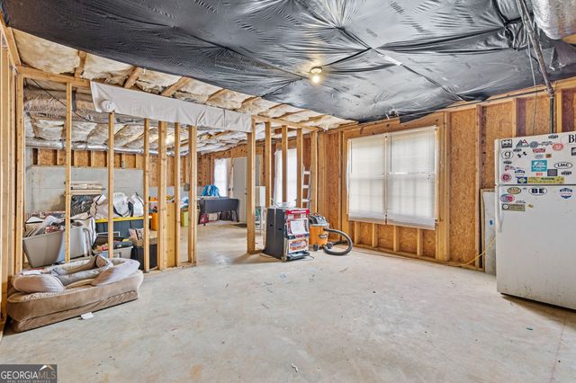 1148 Maple Creek Ridge, Loganville, GA 30052