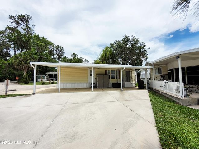 1074 FRONT Street 84, Welaka, FL 32193