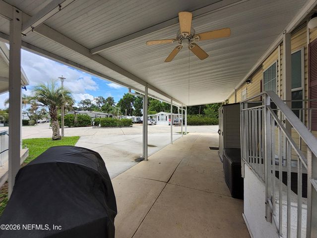 1074 FRONT Street 84, Welaka, FL 32193