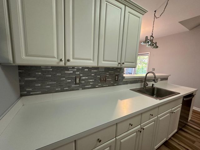 8251 Hempshire Place Apt 104, Raleigh, NC 27613