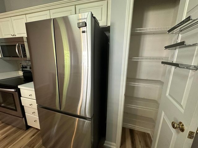 8251 Hempshire Place Apt 104, Raleigh, NC 27613