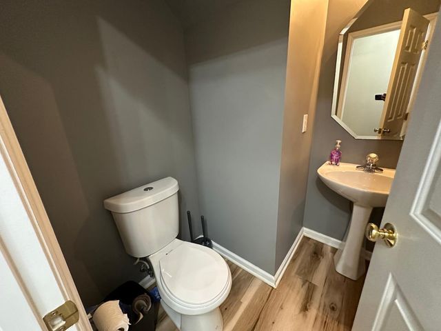 8251 Hempshire Place Apt 104, Raleigh, NC 27613