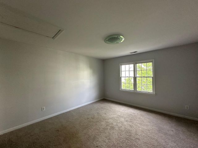 8251 Hempshire Place Apt 104, Raleigh, NC 27613