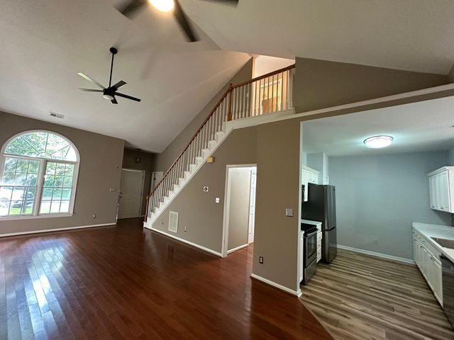 8251 Hempshire Place Apt 104, Raleigh, NC 27613