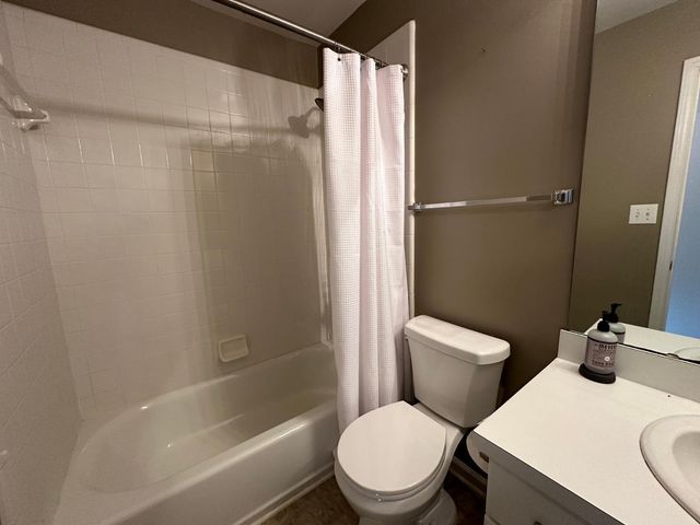 8251 Hempshire Place Apt 104, Raleigh, NC 27613