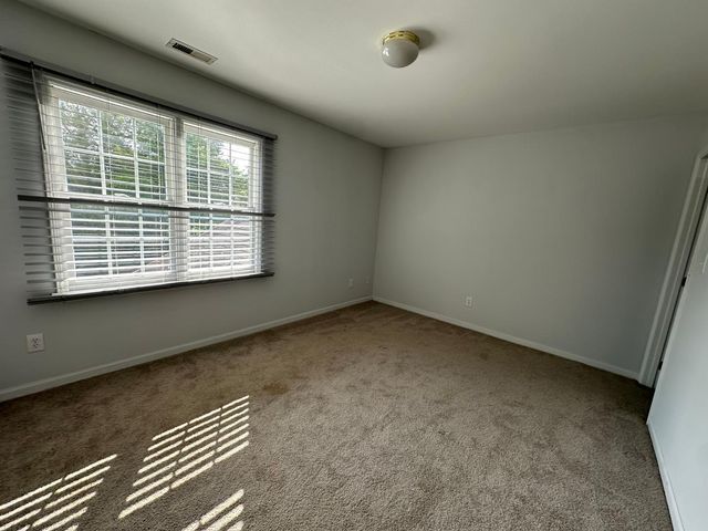 8251 Hempshire Place Apt 104, Raleigh, NC 27613