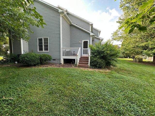 8251 Hempshire Place Apt 104, Raleigh, NC 27613