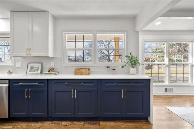 3520 W 93rd Street, Leawood, KS 66206