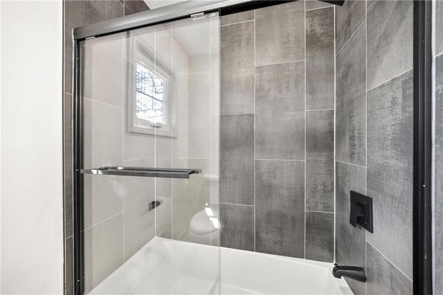 3520 W 93rd Street, Leawood, KS 66206