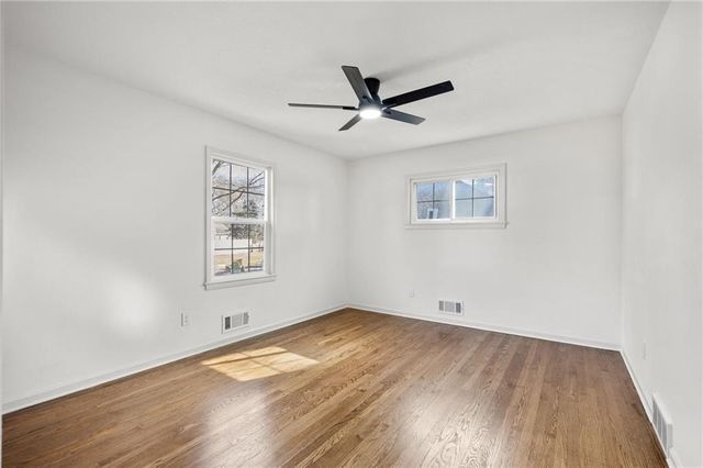 3520 W 93rd Street, Leawood, KS 66206