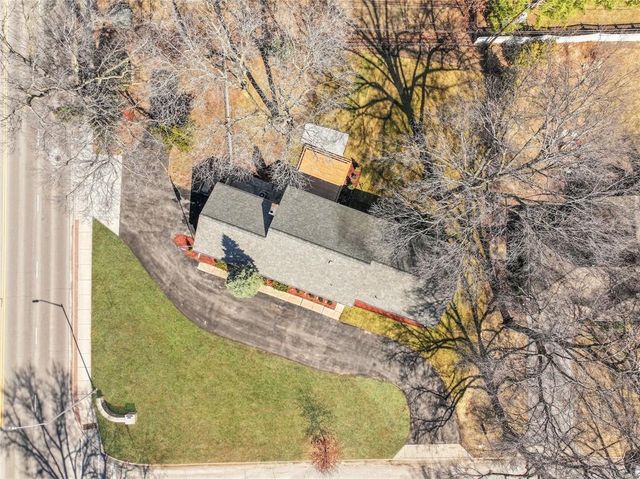 3520 W 93rd Street, Leawood, KS 66206