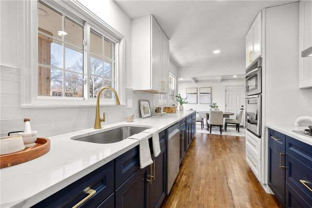 3520 W 93rd Street, Leawood, KS 66206