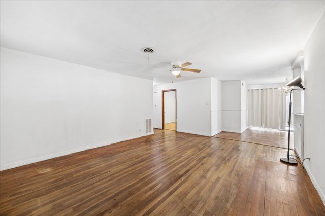 9639 Kerrwood Lane, Houston, TX 77080