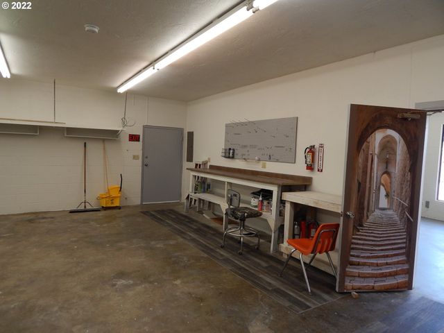728 Se RICE Ave, Roseburg, OR 97470