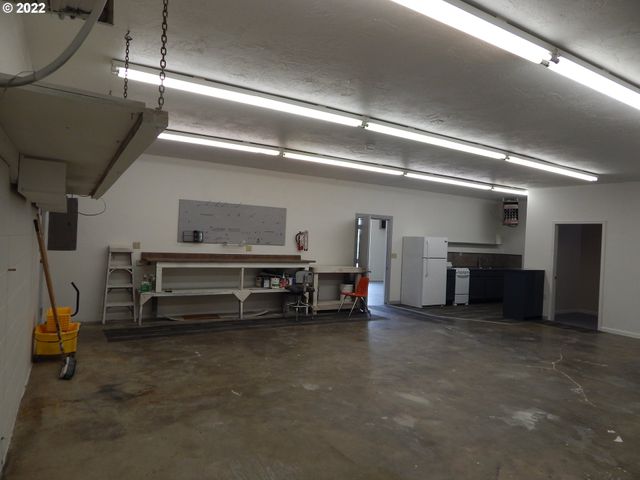 728 Se RICE Ave, Roseburg, OR 97470