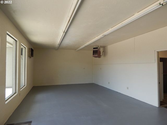 728 Se RICE Ave, Roseburg, OR 97470